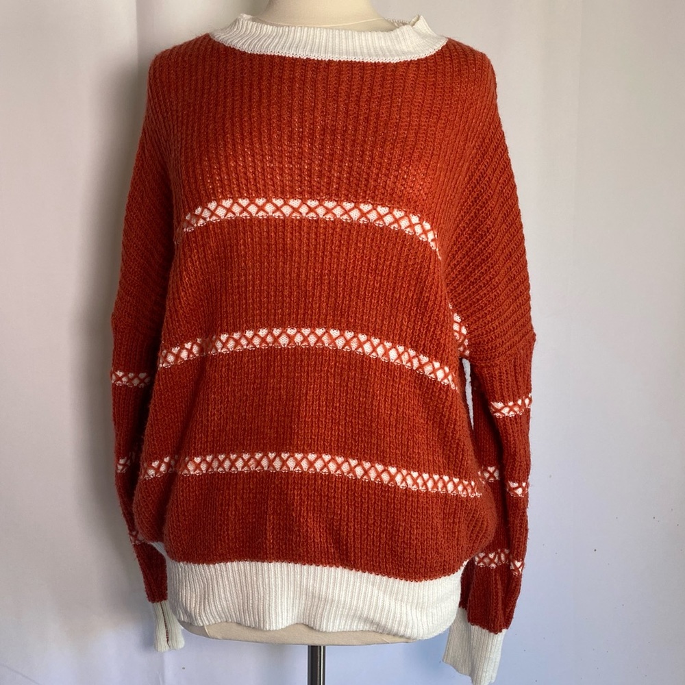 SO PERLA | Oversize sweater; cross-stitch details